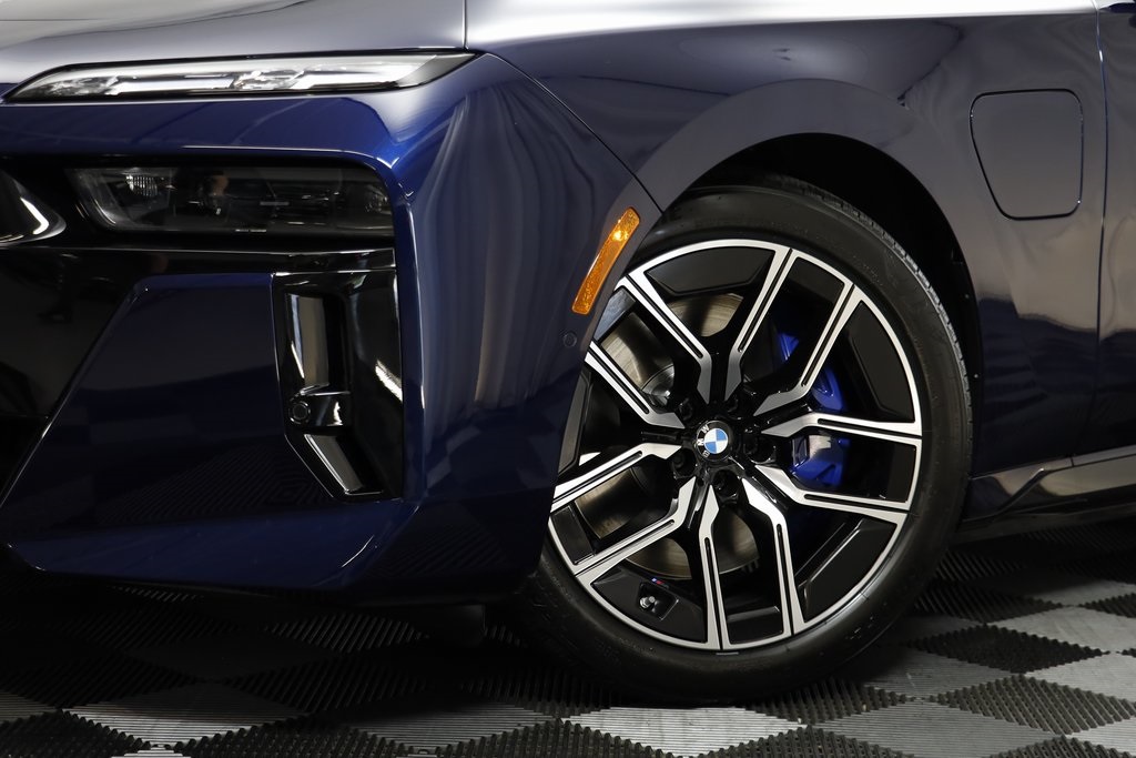 2025 Bmw 750e 750e xDrive photo 3