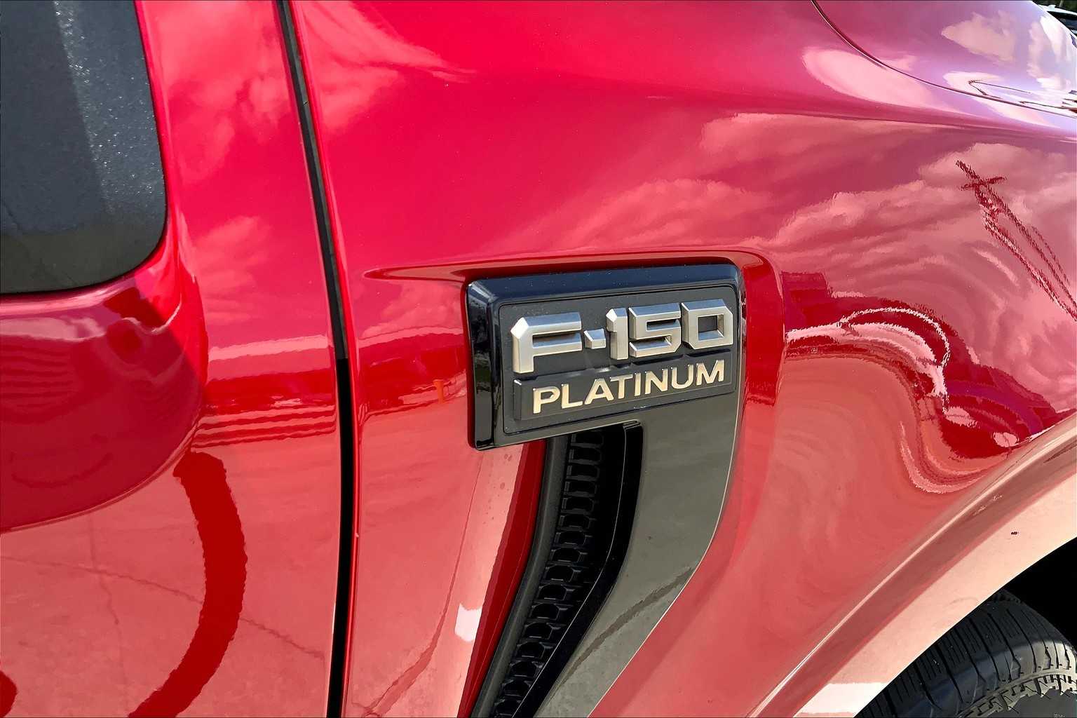 2025 Ford F-150 Platinum photo 9