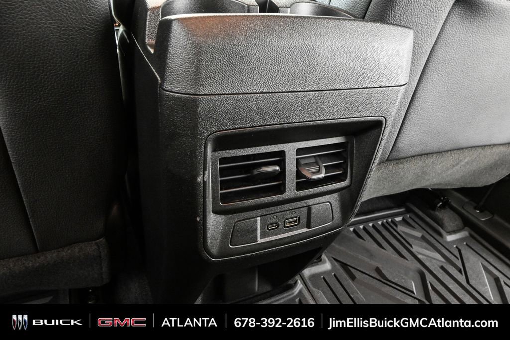 2023 Gmc Canyon Denali photo 18