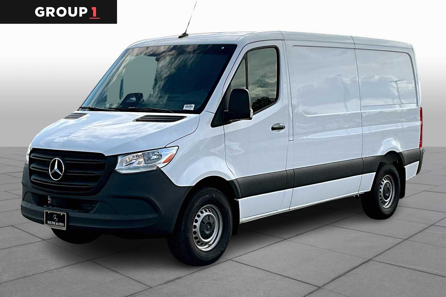 2025 Mercedes-Benz Sprinter Cargo Van Base's photo