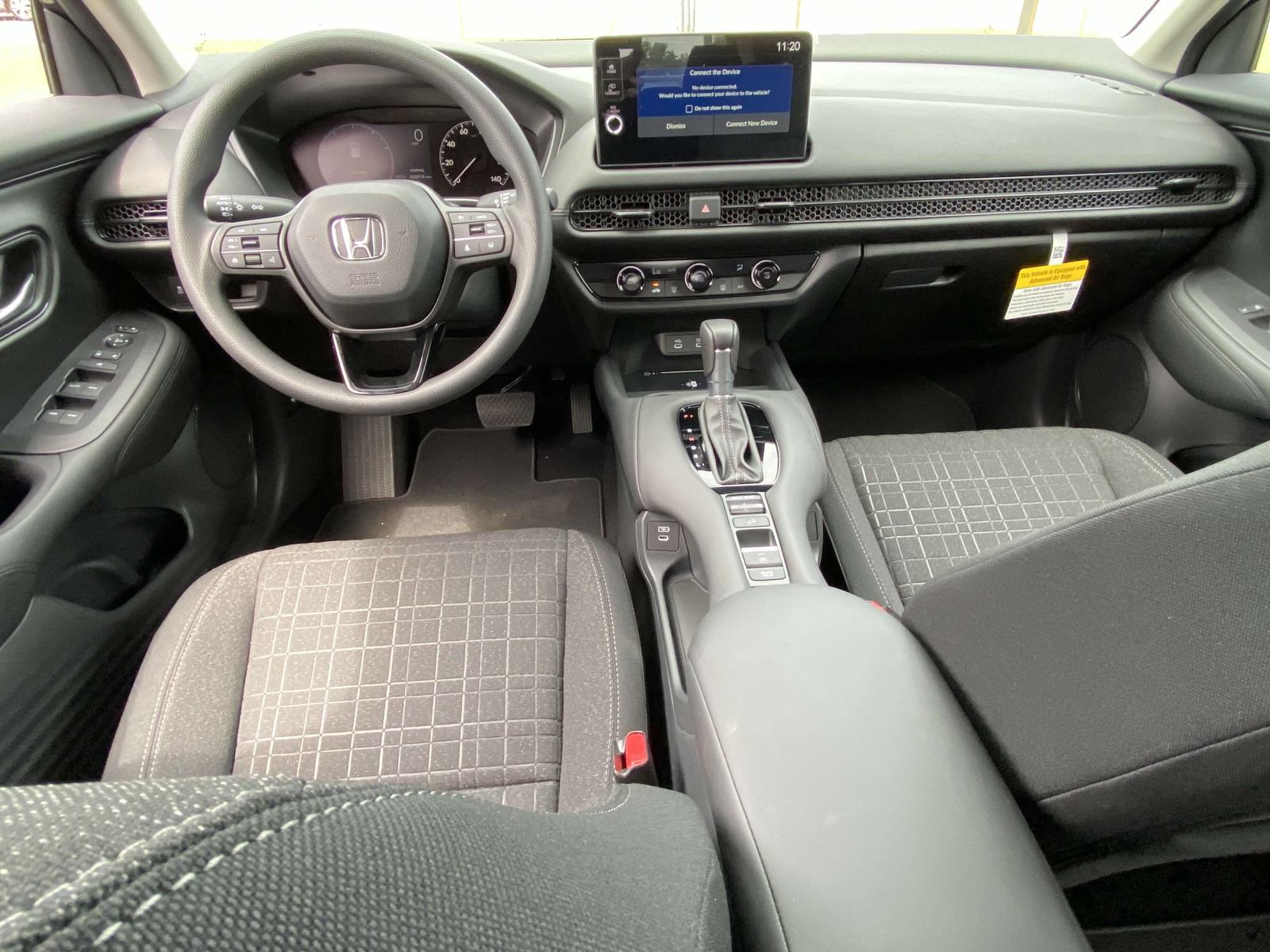 2026 Honda HR-V LX photo 3