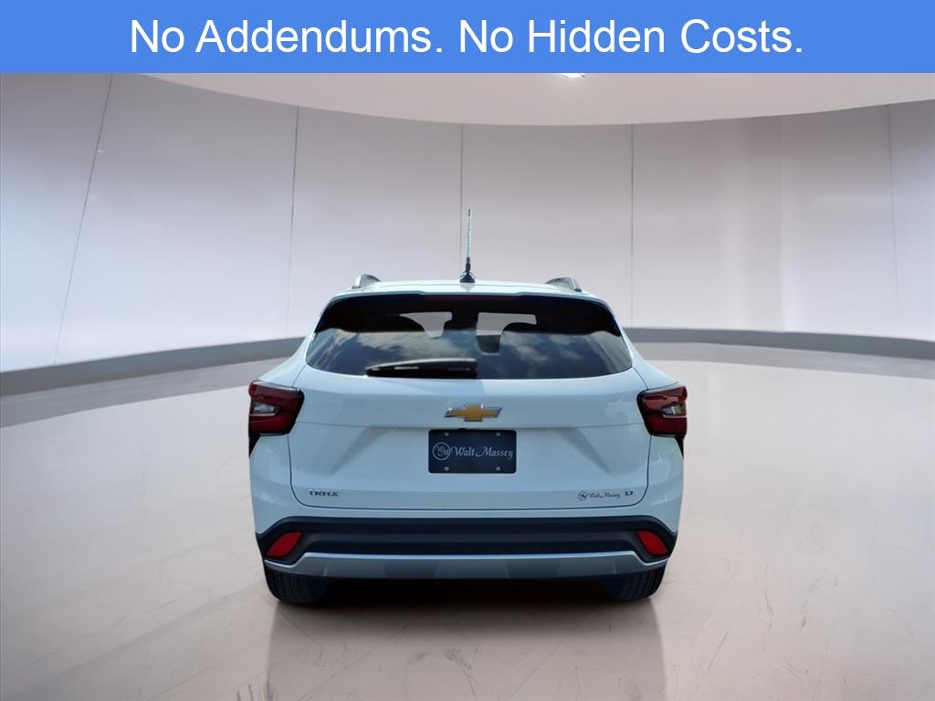 2026 Chevrolet Trax LT photo 4