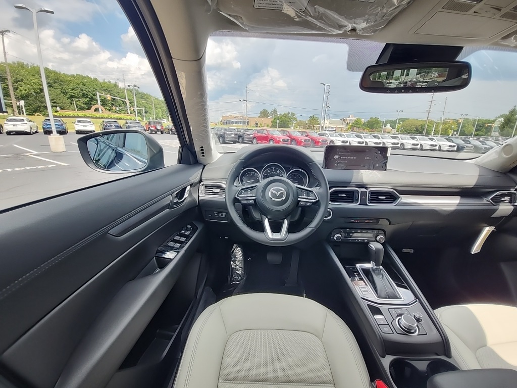 2025 Mazda CX-5 2.5 S Preferred photo 4