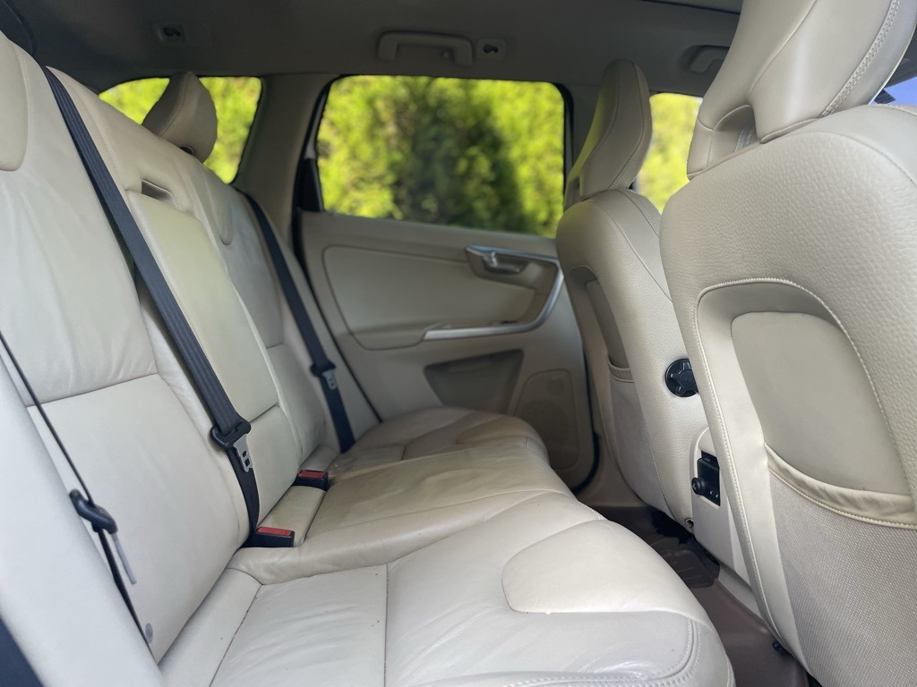 2010 Volvo XC60 T6 photo 19