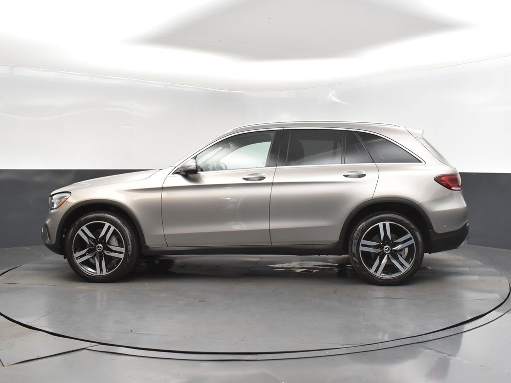 2021 Mercedes Benz GLC 300 photo 4