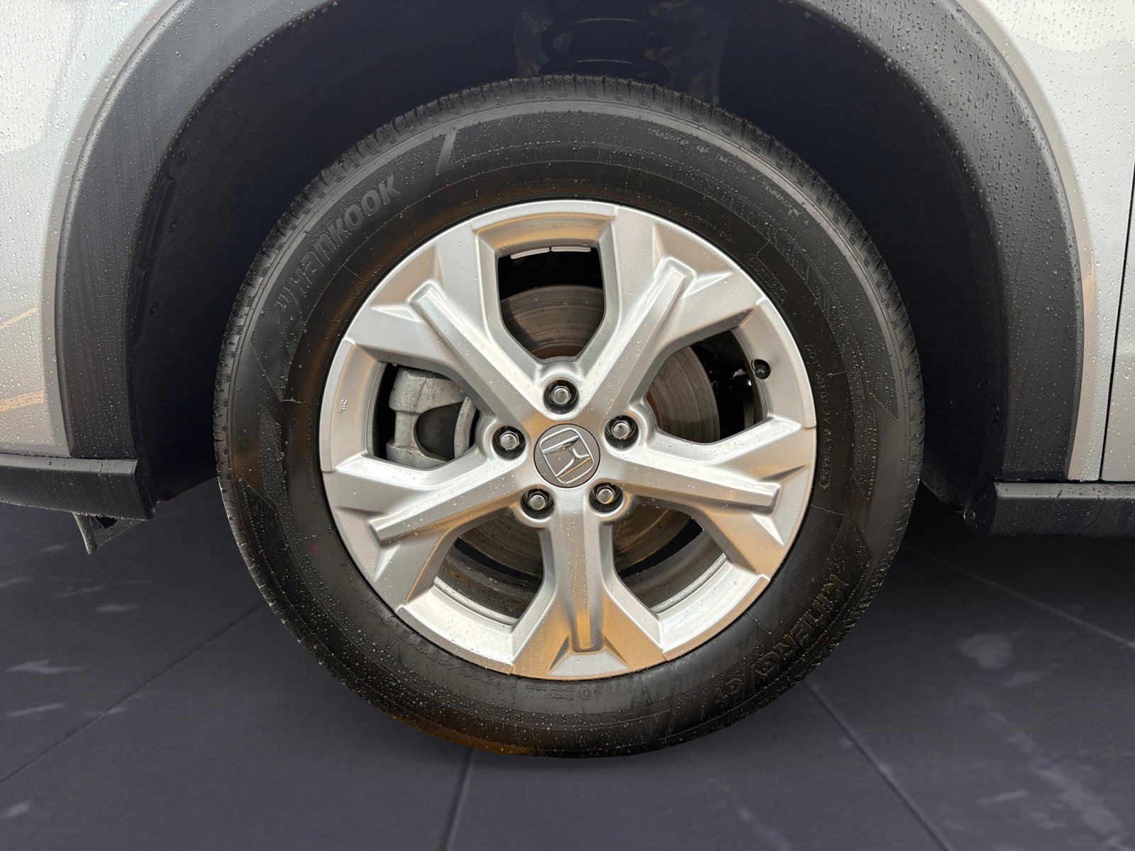 2025 Honda HR-V LX photo 34