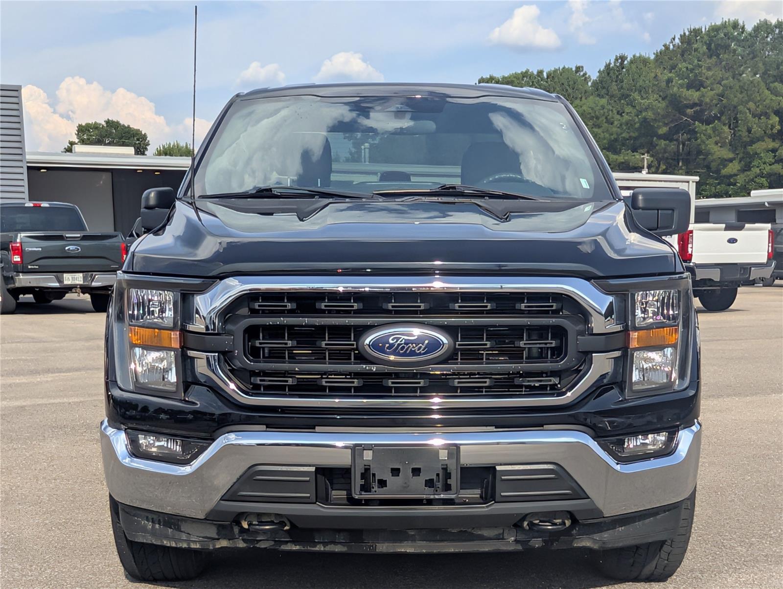 2023 Ford F-150 XLT photo 9