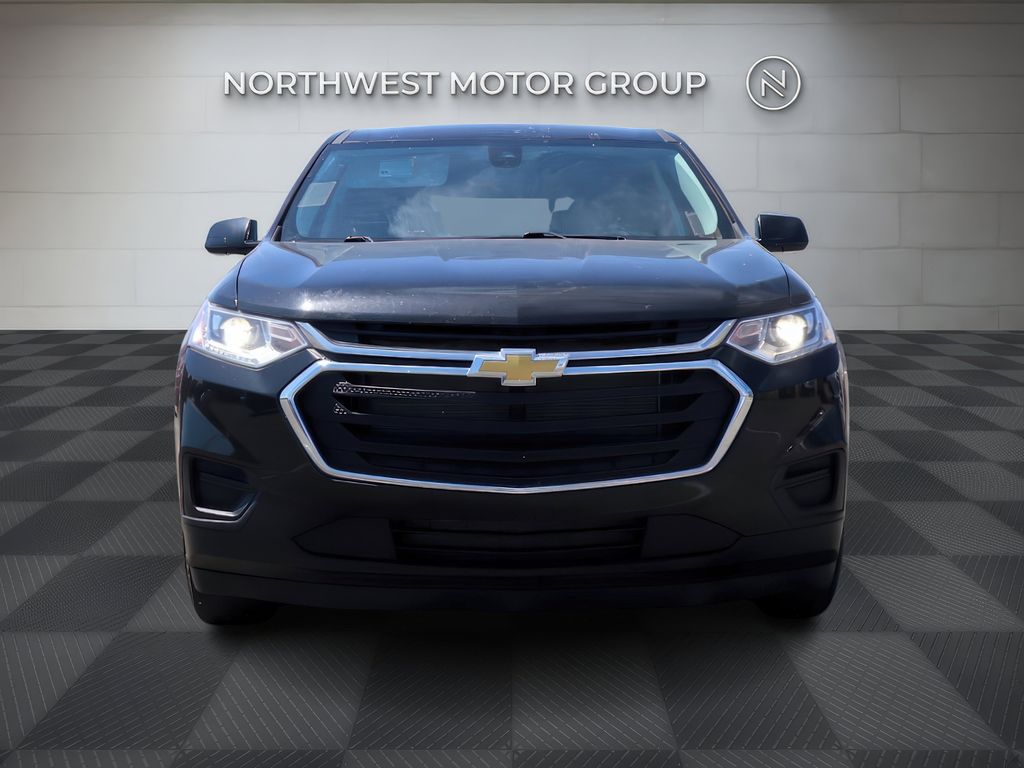 2020 Chevrolet Traverse LS photo 2