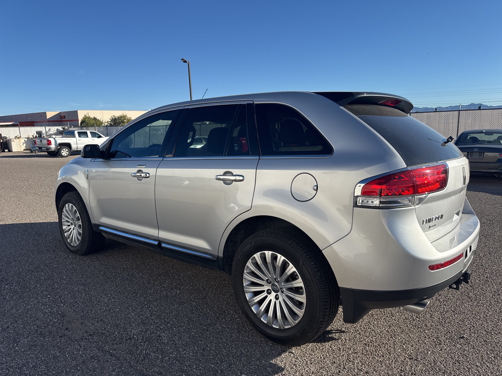 2013 Lincoln MKX Base photo 3