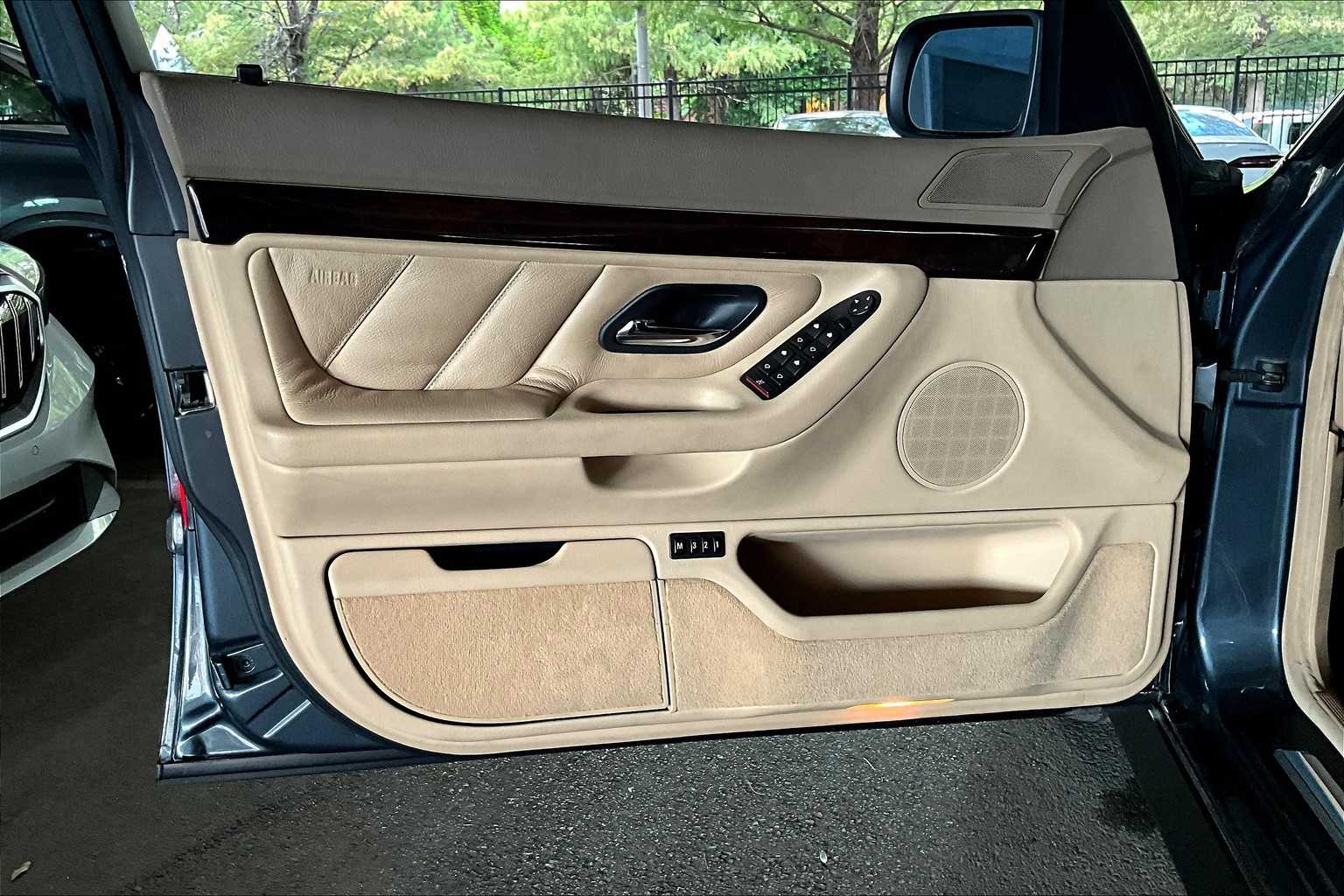 2000 Bmw 740iL 7-Series photo 19
