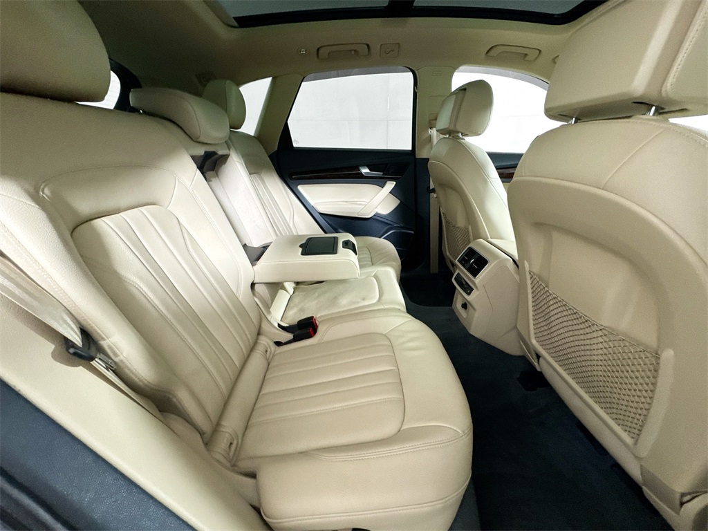 2018 Audi Q5 2.0T Premium Plus photo 19