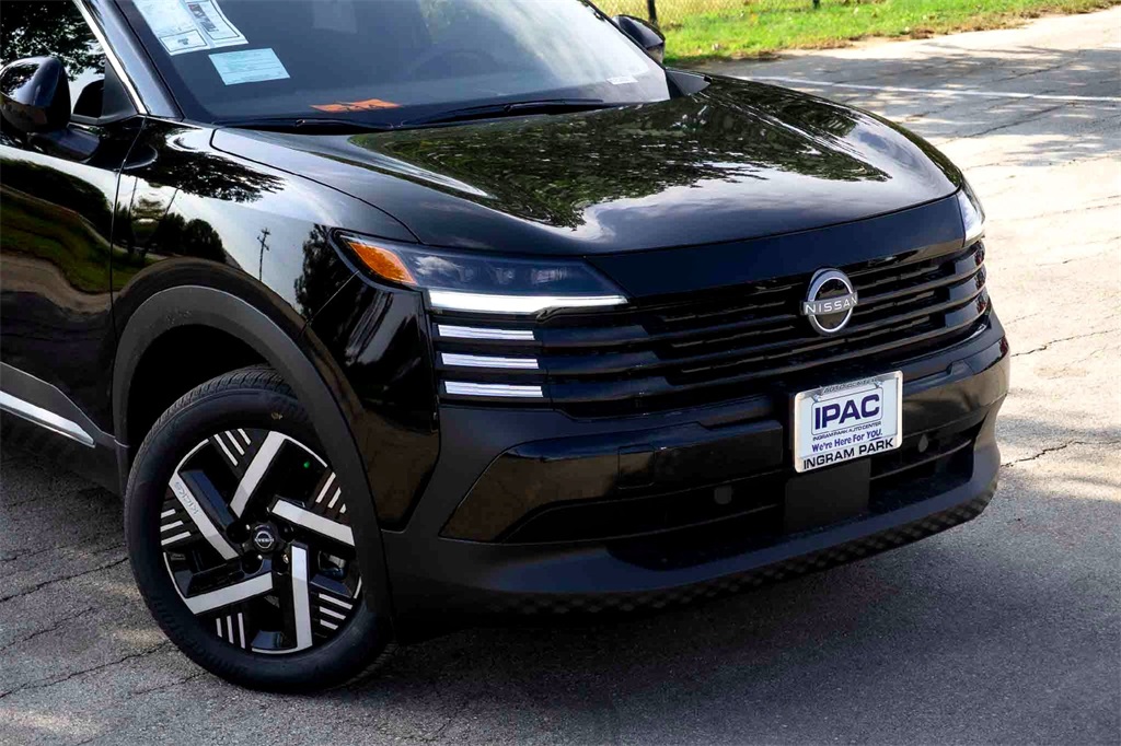 2026 Nissan Kicks SV photo 3