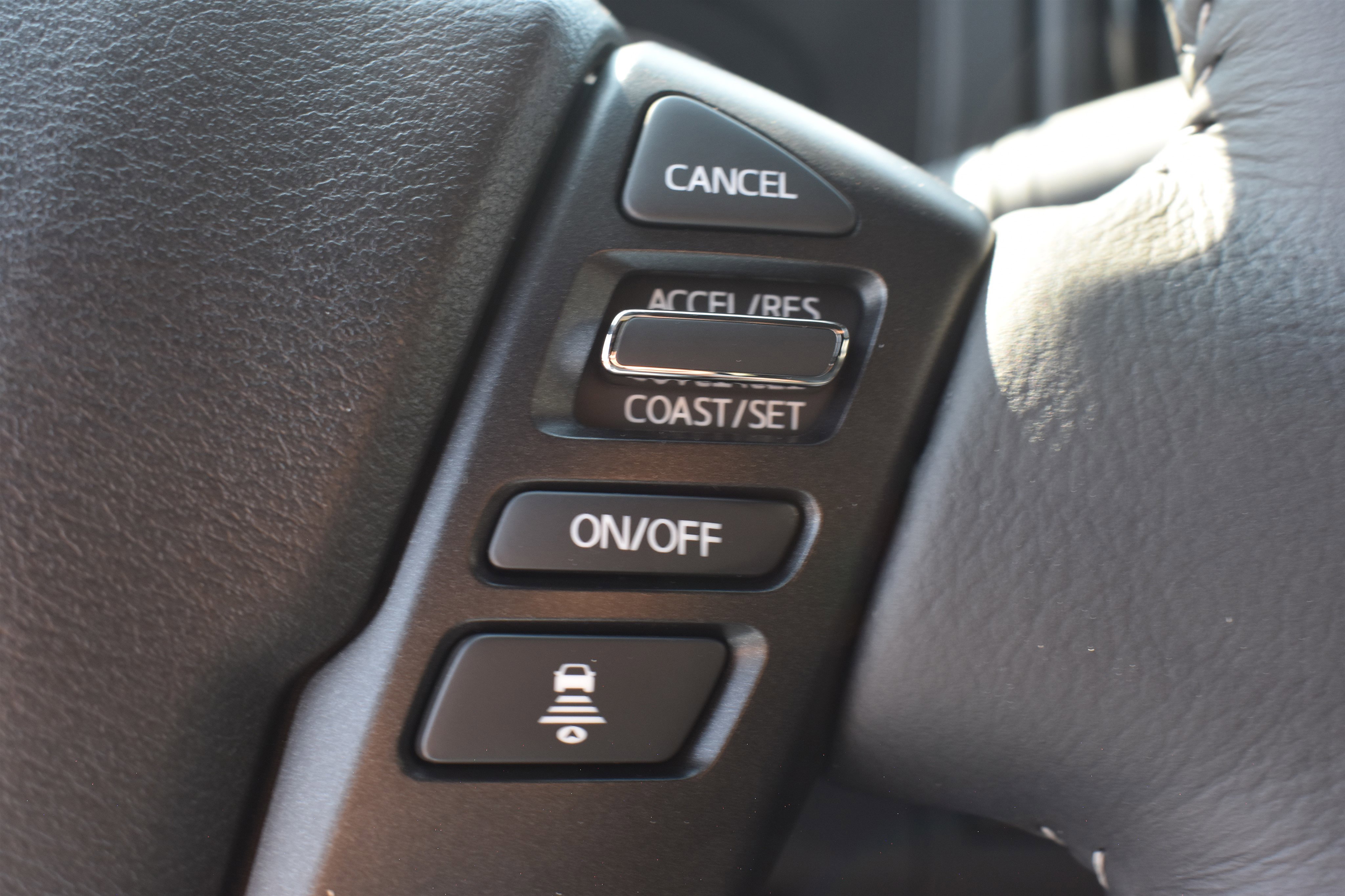 2026 Nissan Frontier Crew Cab SV photo 11