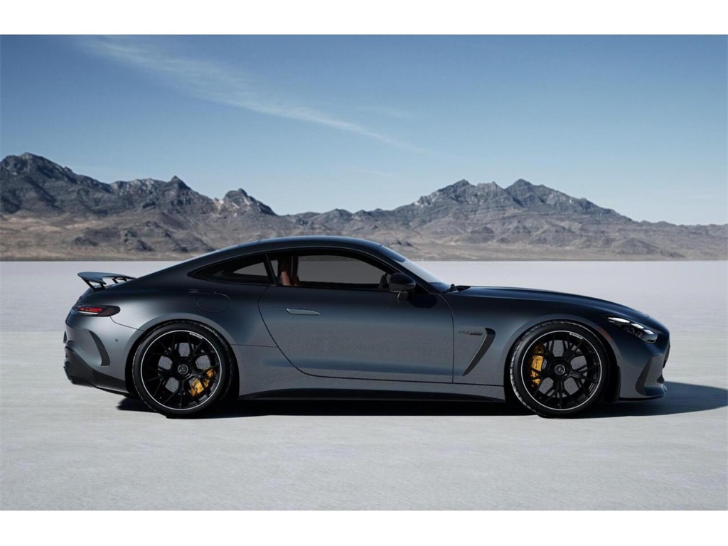 2026 Mercedes Benz AMG GT 63 photo 2