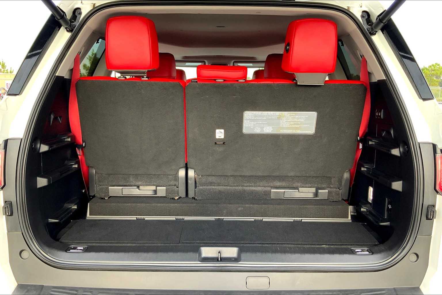 2023 Toyota Sequoia TRD Pro photo 31