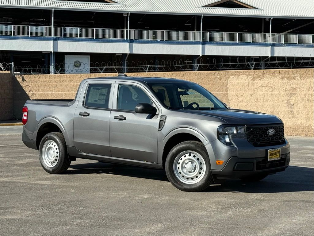 2025 Ford Maverick XL's photo