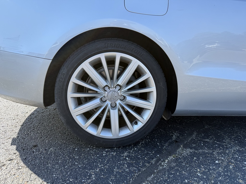 2010 Audi A5 2.0T Premium Quattro photo 7