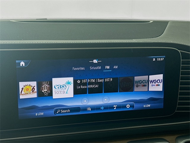 2024 Mercedes Benz GLS 450 4MATIC photo 12