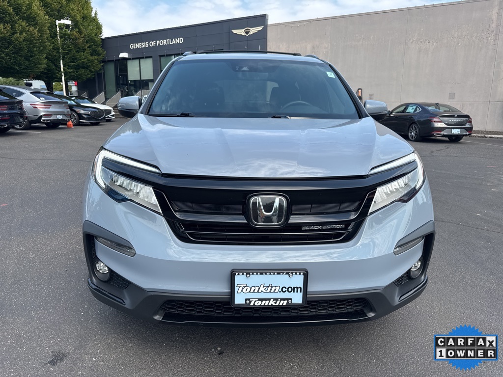2022 Honda Pilot Black Edition photo 2
