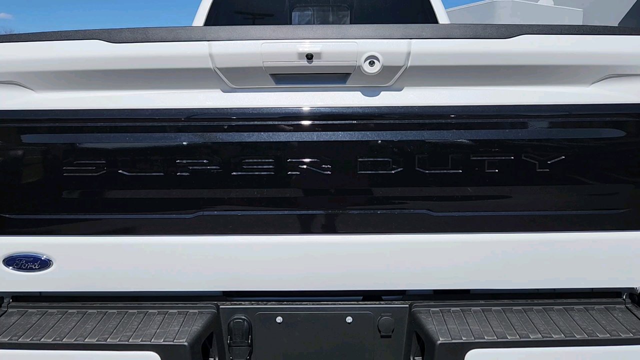2025 Ford F-350 Platinum photo 24