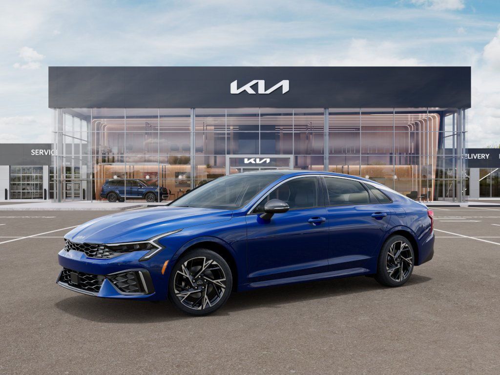 2025 Kia K5 GT-Line photo 3