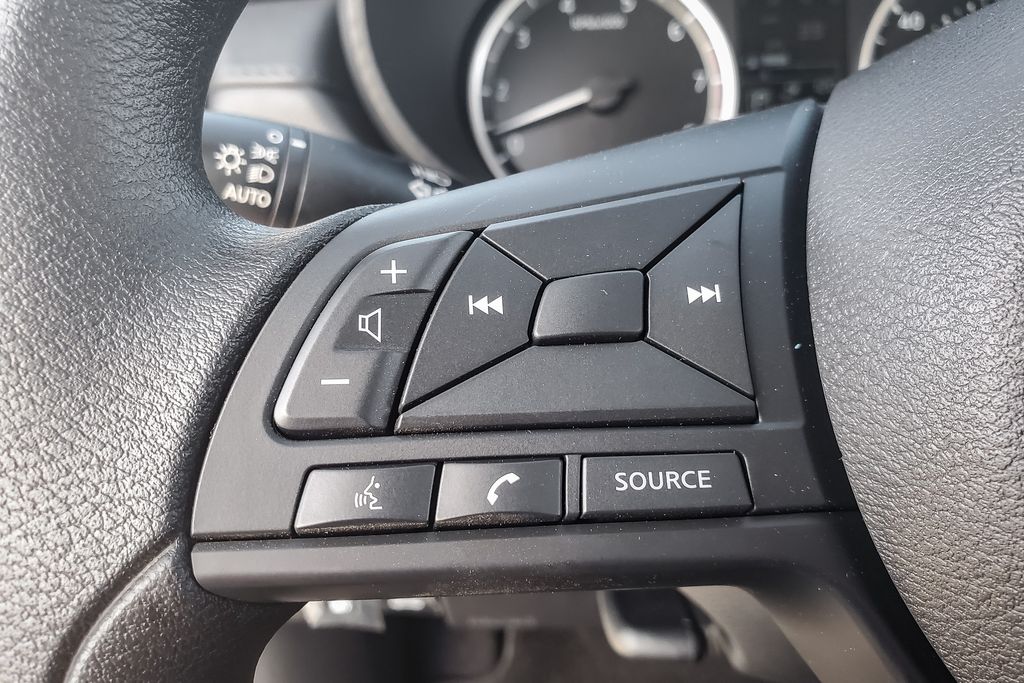 2025 Nissan Versa S photo 15