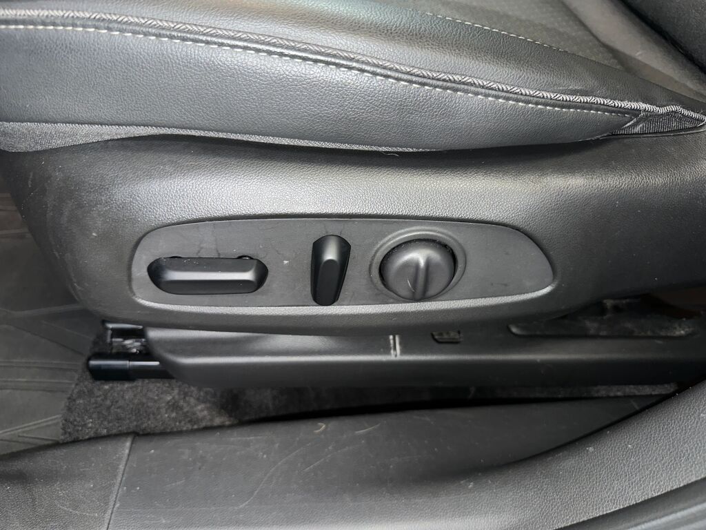 2023 Buick Encore GX Select photo 3