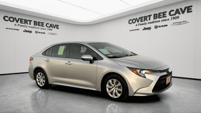 2023 Toyota Corolla LE's photo