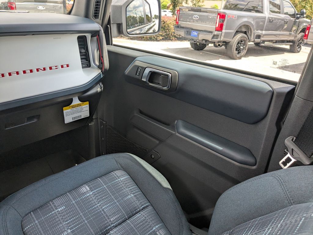 2025 Ford Bronco Heritage First Edition photo 17