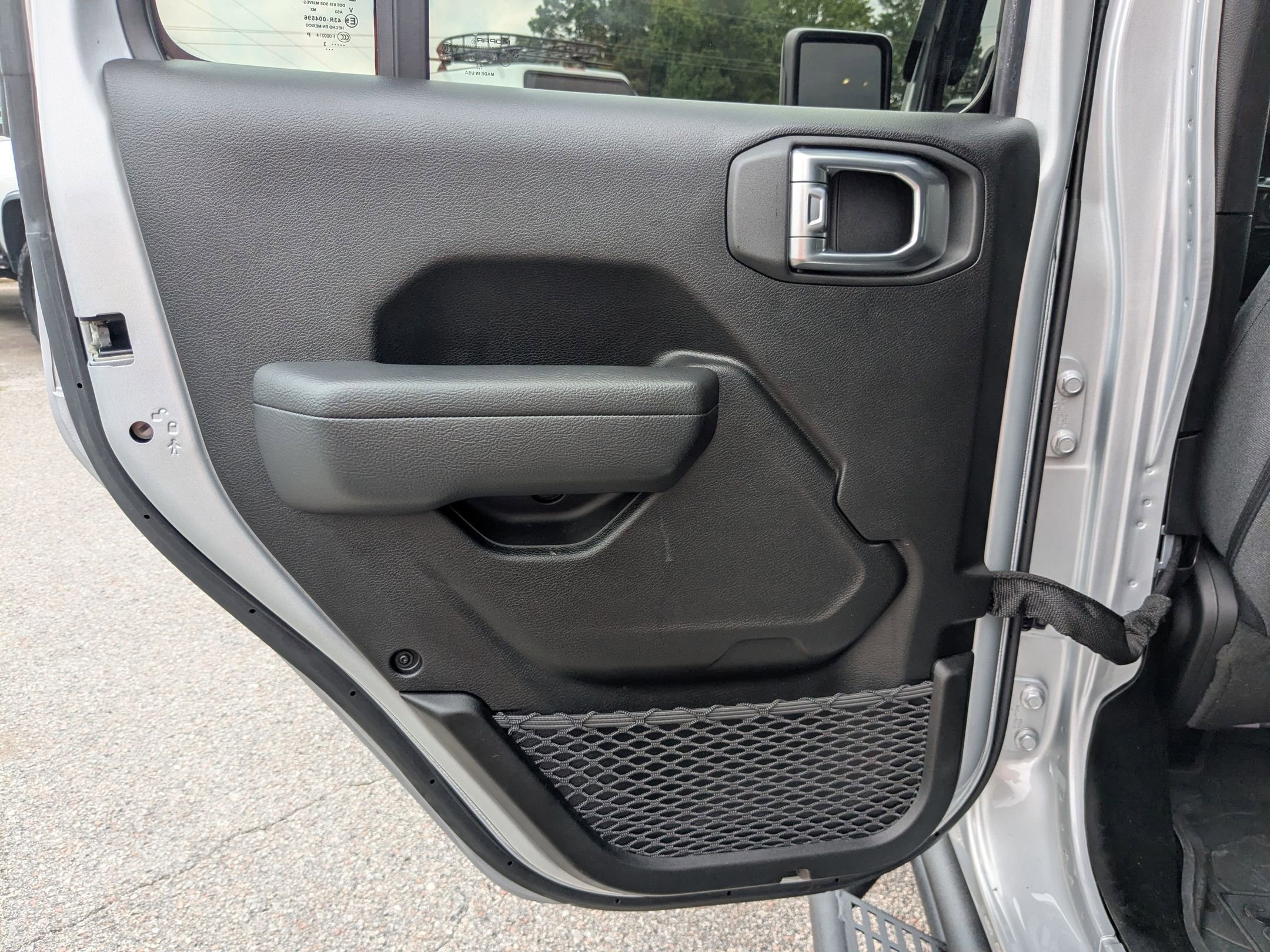 2024 Jeep Wrangler Sport S photo 20
