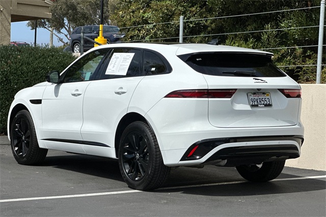 2024 Jaguar F-PACE P250 R-Dynamic S photo 3