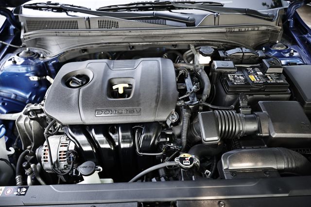 2022 Kia Forte LXS photo 30