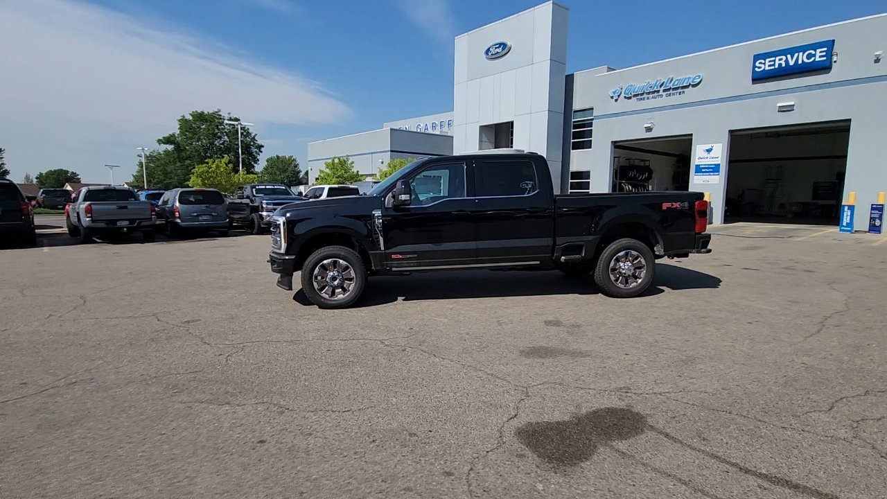 2025 Ford F-250 King Ranch photo 3