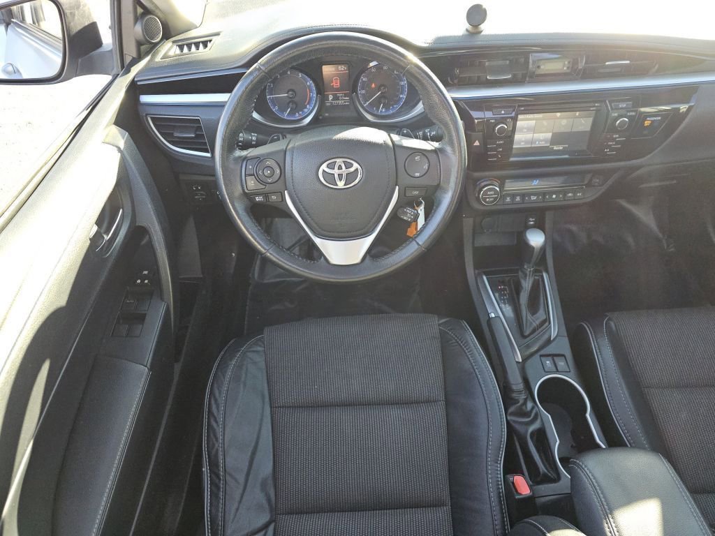 2014 Toyota Corolla S Premium photo 4