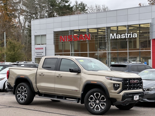 2023 GMC Canyon AT4's photo