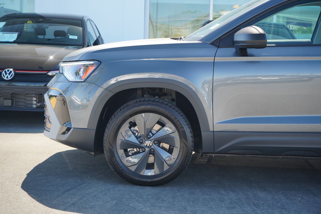 2025 Volkswagen Taos S photo 2