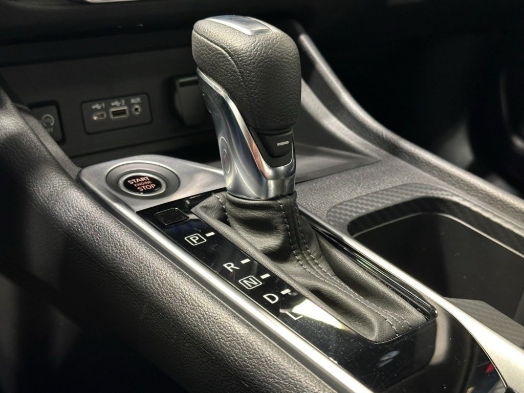 2025 Nissan Sentra SV photo 14