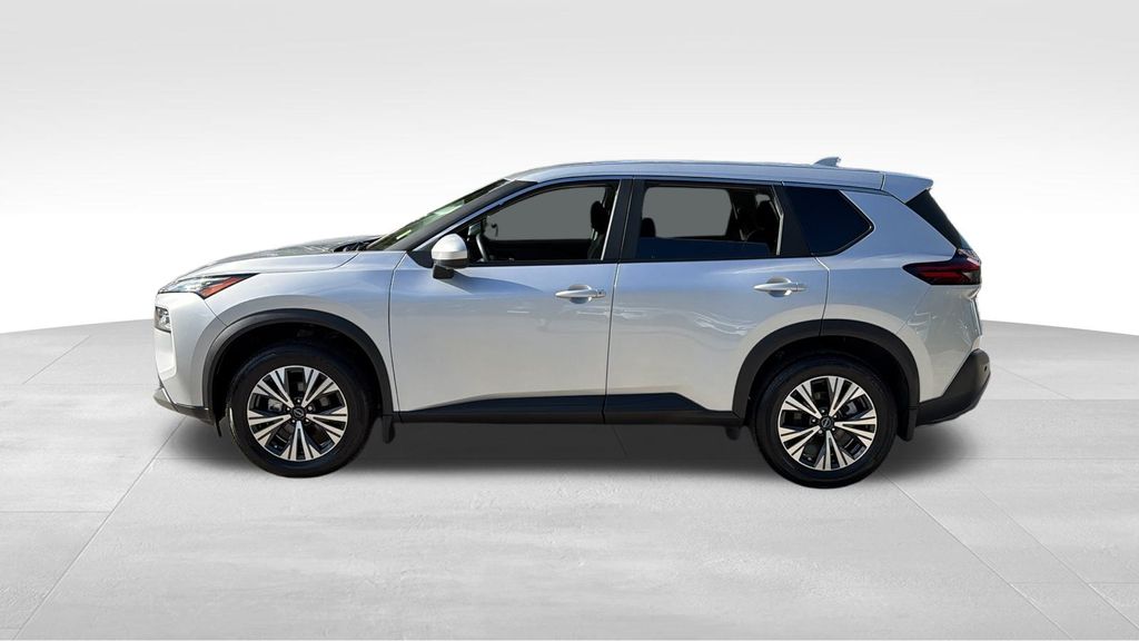 2023 Nissan Rogue SV photo 4