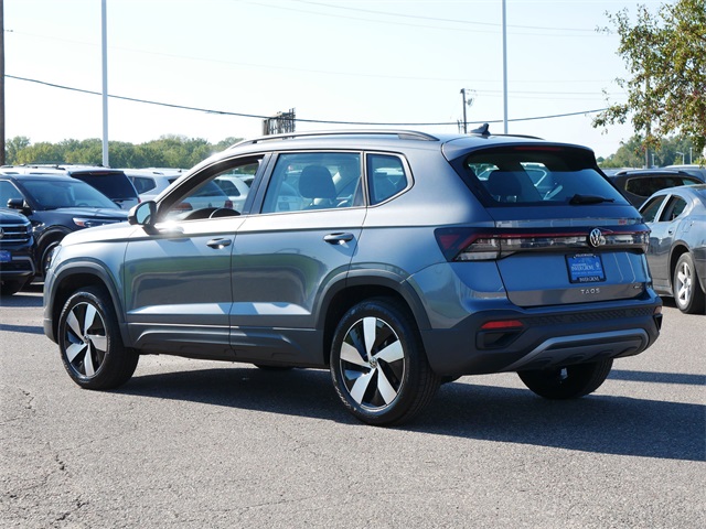 2025 Volkswagen Taos S photo 4