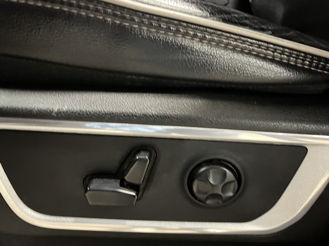 2020 Ram 1500 Laramie photo 17