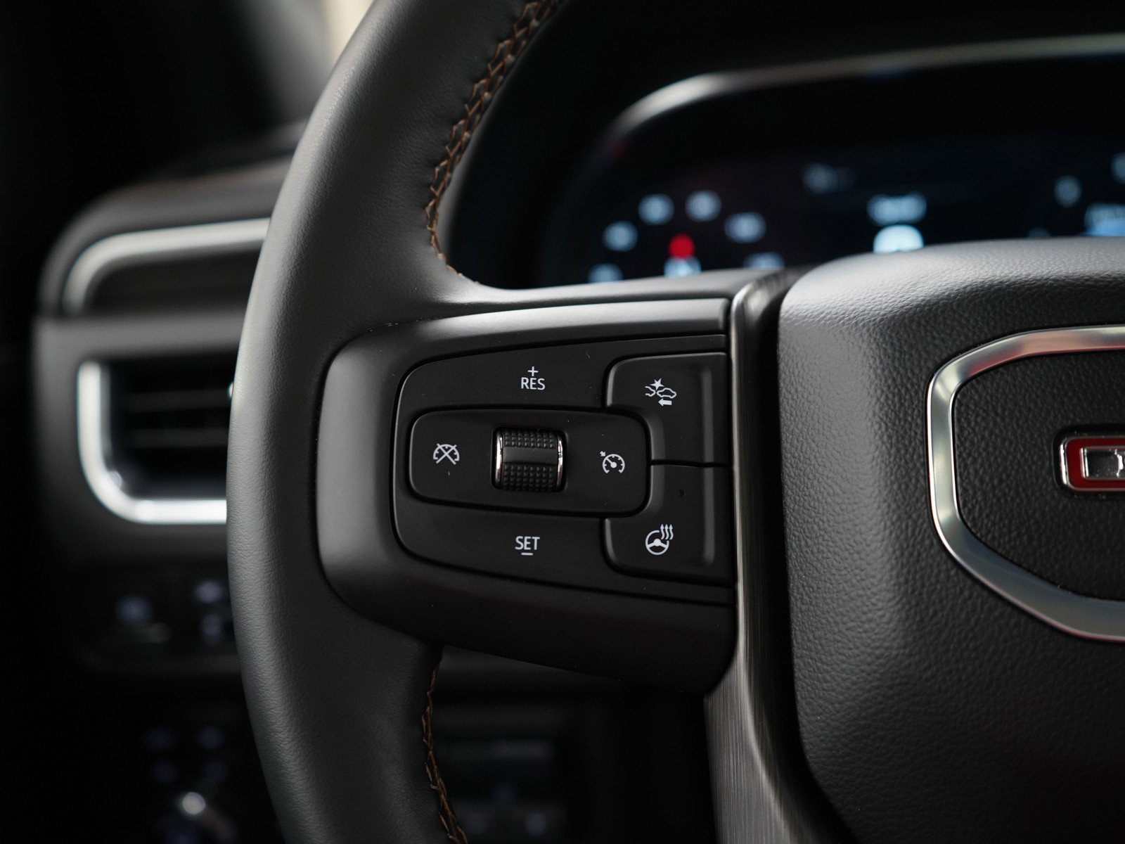 2024 Gmc Yukon XL AT4 photo 26