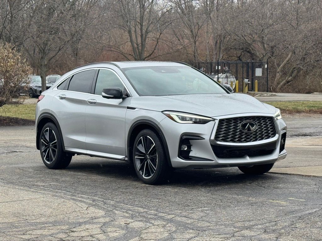 2022 INFINITI QX55 Essential's photo