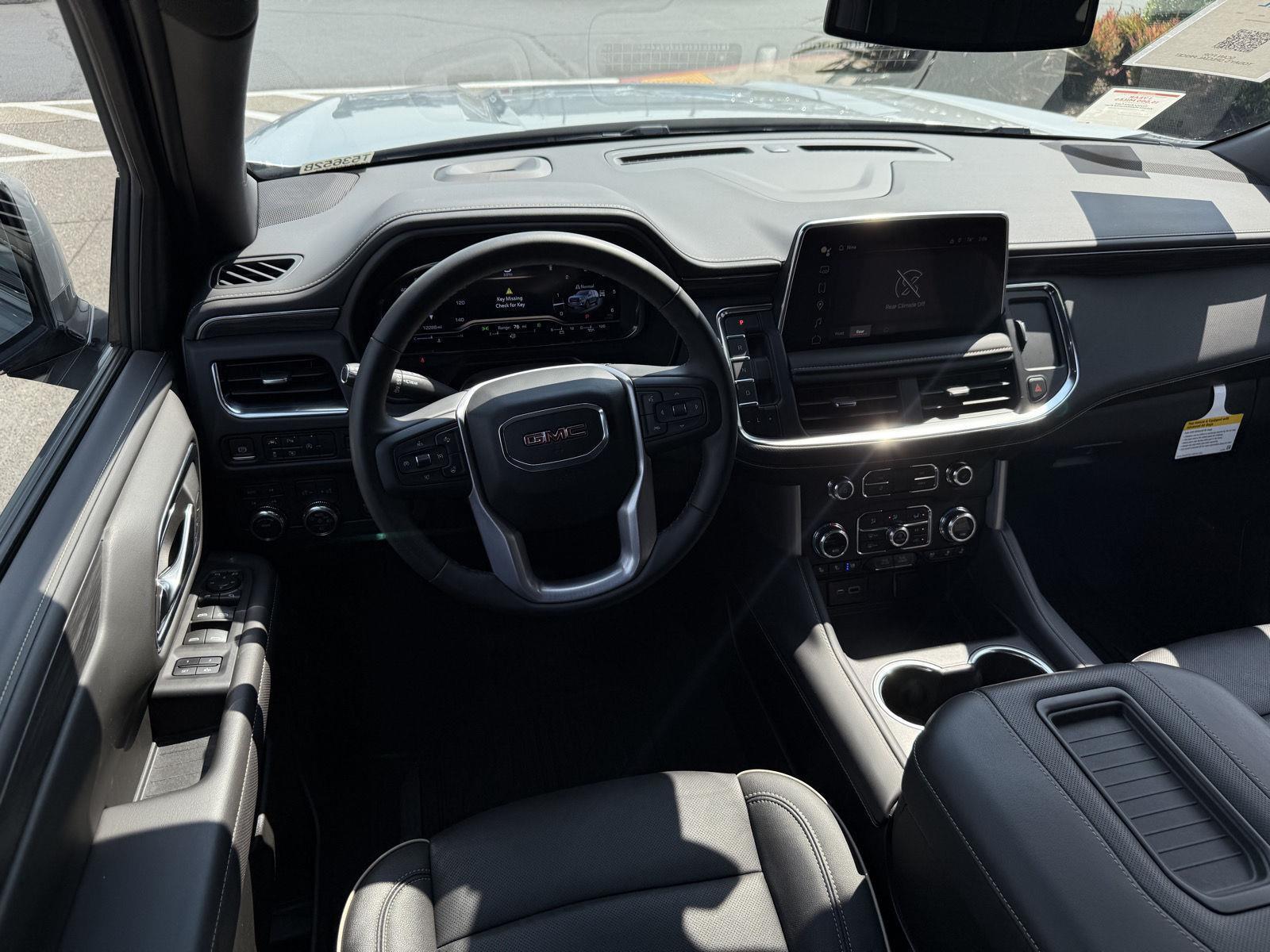 2024 Gmc Yukon XL SLT photo 17