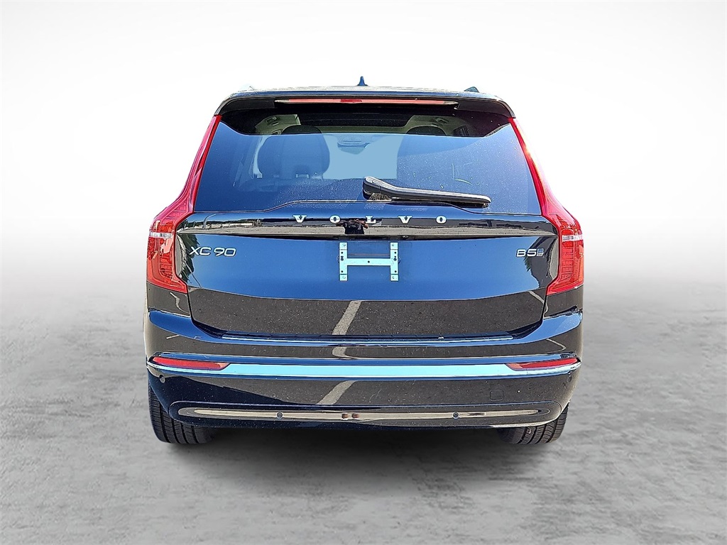 2023 Volvo XC90 B5 Plus photo 4