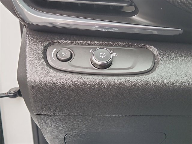 2024 Buick Envista Preferred photo 19