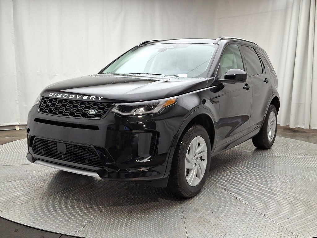 2025 Land Rover Discovery Sport S's photo
