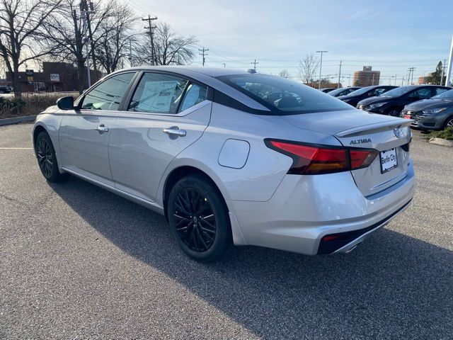 2025 Nissan Altima 2.5 SV photo 5