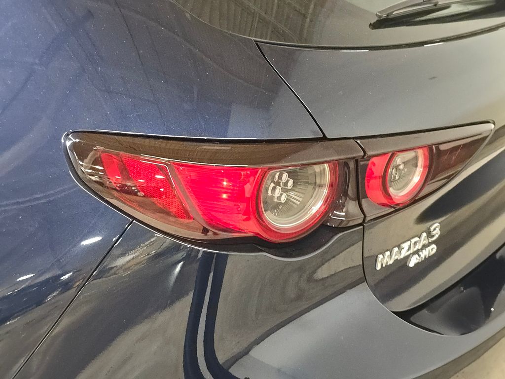 2019 Mazda Mazda3 Hatchback Preferred photo 11