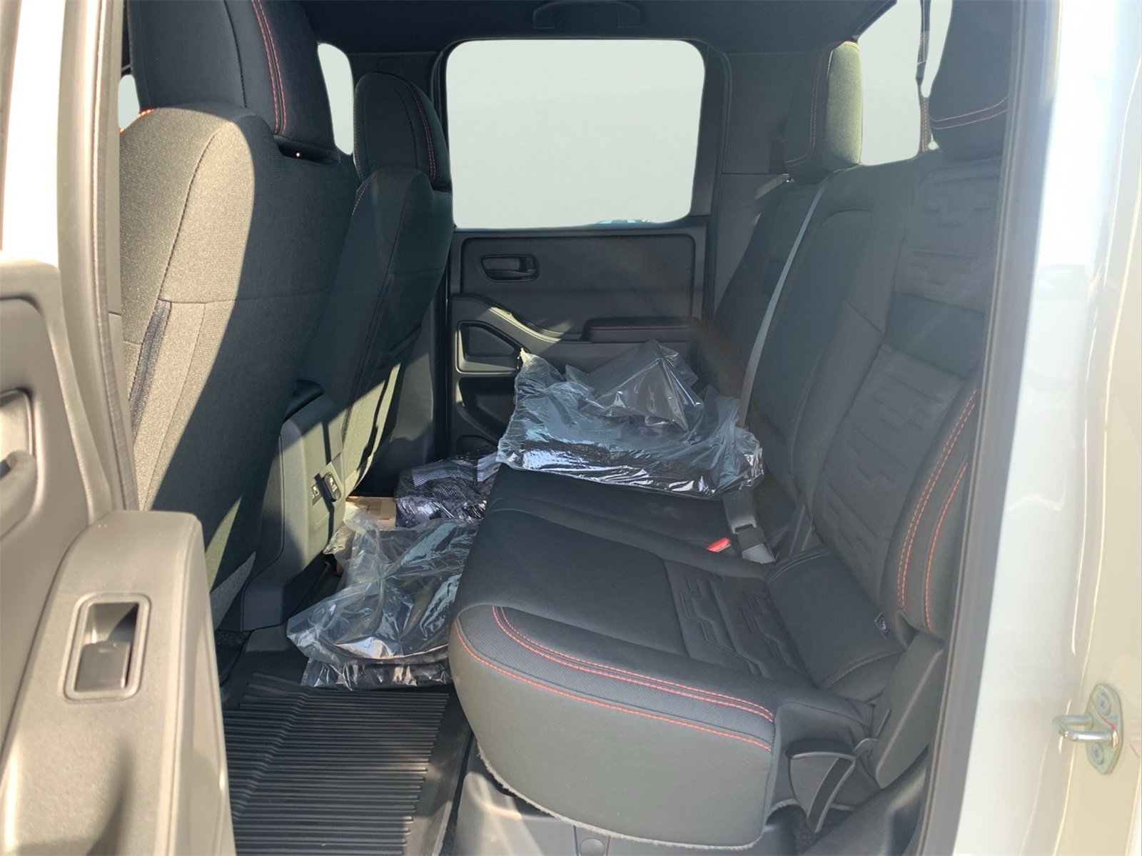 2026 Nissan Frontier Crew Cab PRO-4X photo 25
