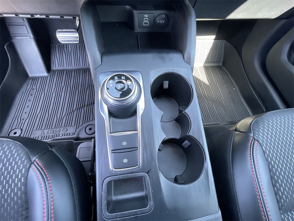 2024 Ford Escape ST-Line photo 21